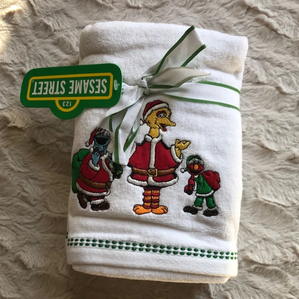 Sesame Street Holiday Hand Towels